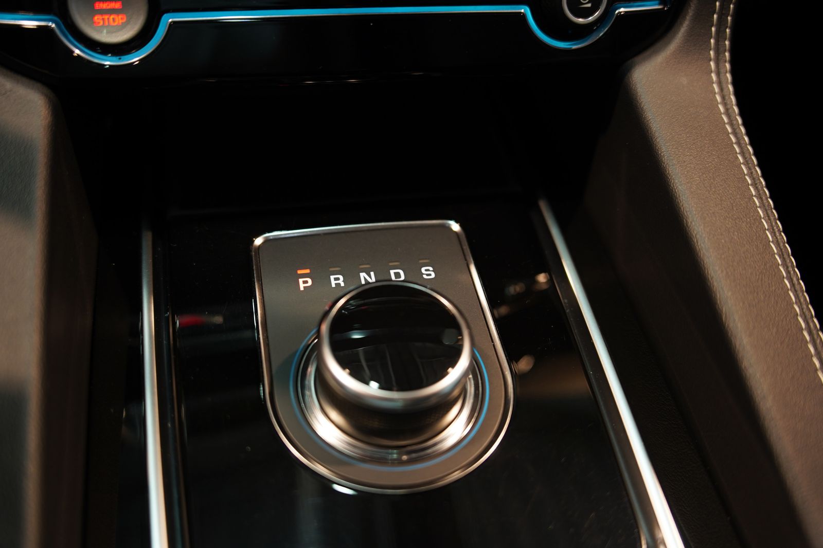 Jaguar F Pace