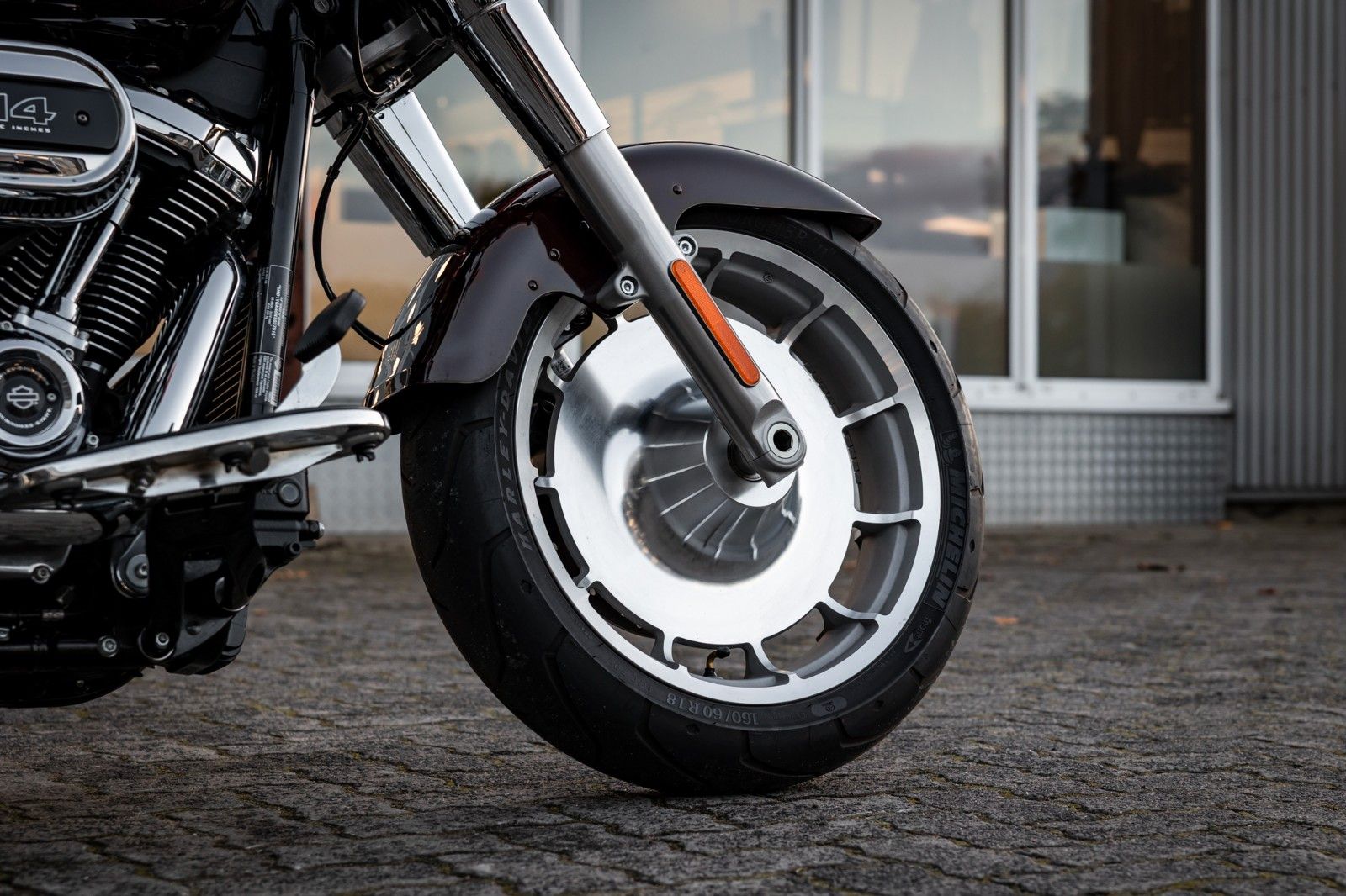 Fahrzeugabbildung Harley-Davidson FLFBS FAT BOY 114 -SOFTAIL-Midnight Crimson