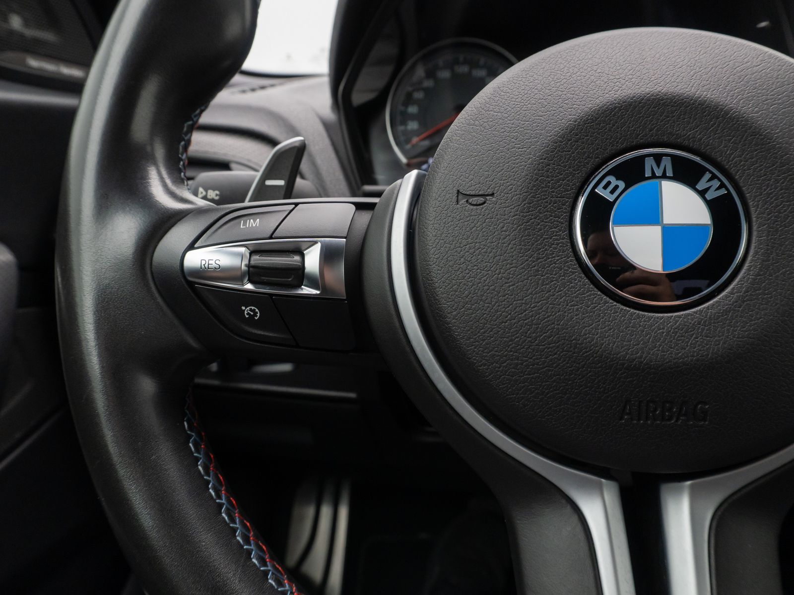 Fahrzeugabbildung BMW M2 Coupé Xenon H/K Alarm DAB NavPro Leder 19Zoll