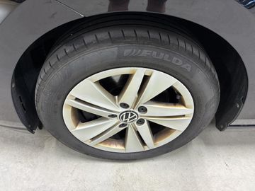Volkswagen Golf - 12