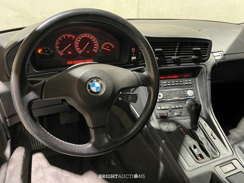 BMW 850