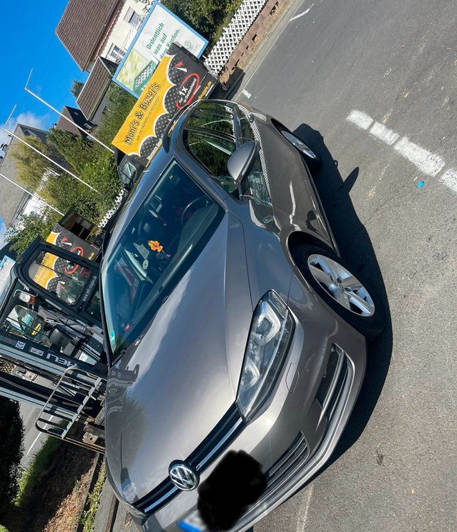 Image of Volkswagen Golf