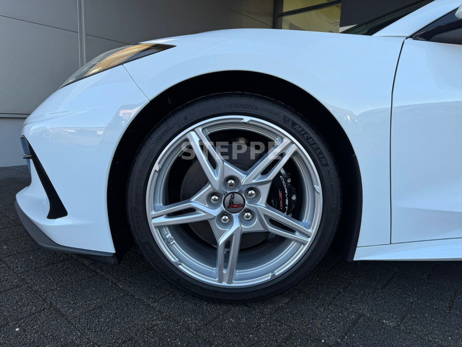 Corvette C8 Stingray Convertible 3LT EU-Modell Frontlift