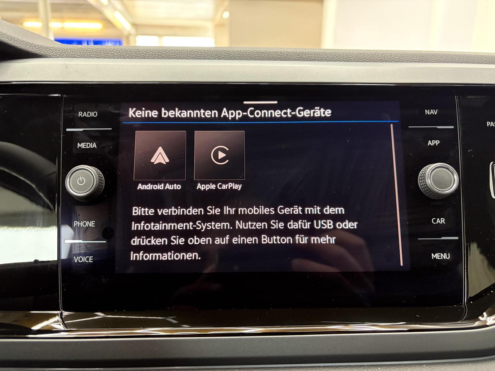 Volkswagen Taigo R-LINE SHZ BLACK PACK MATRIX ACC 1.0 TS..., миниатюра 21