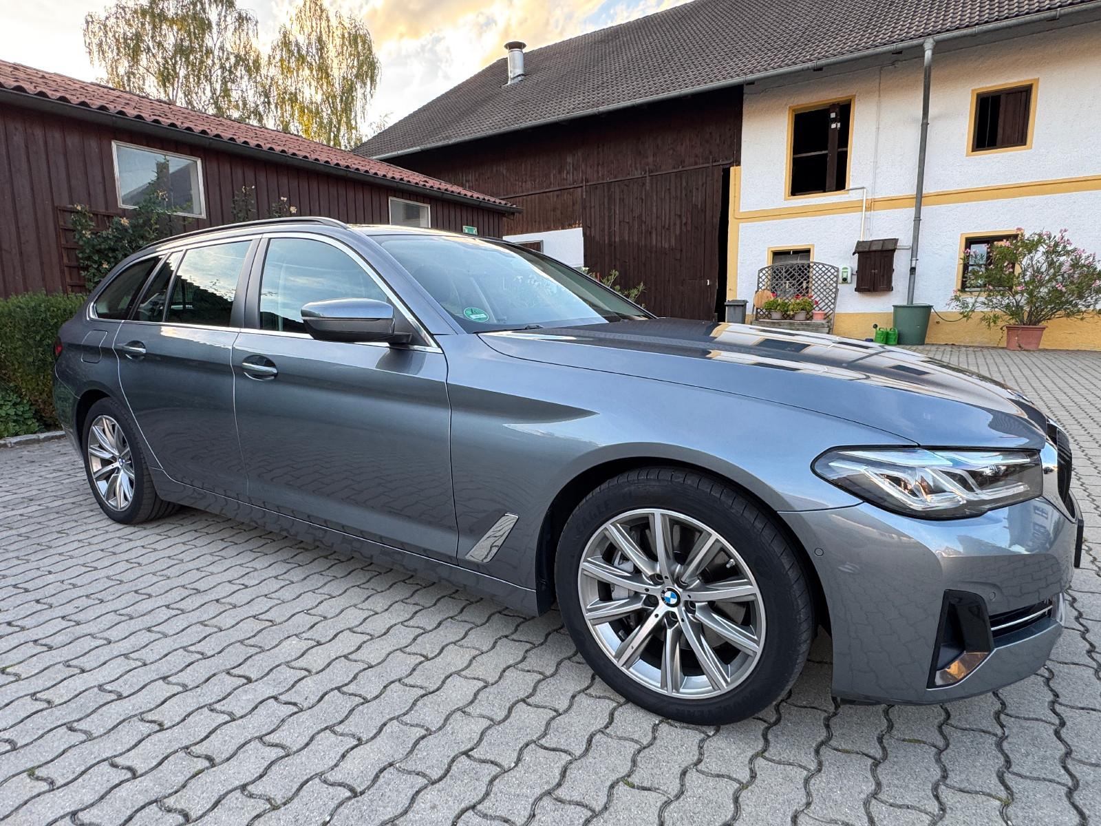 BMW 530d xDrive Touring (LCI)|Pano|HUD|AHK