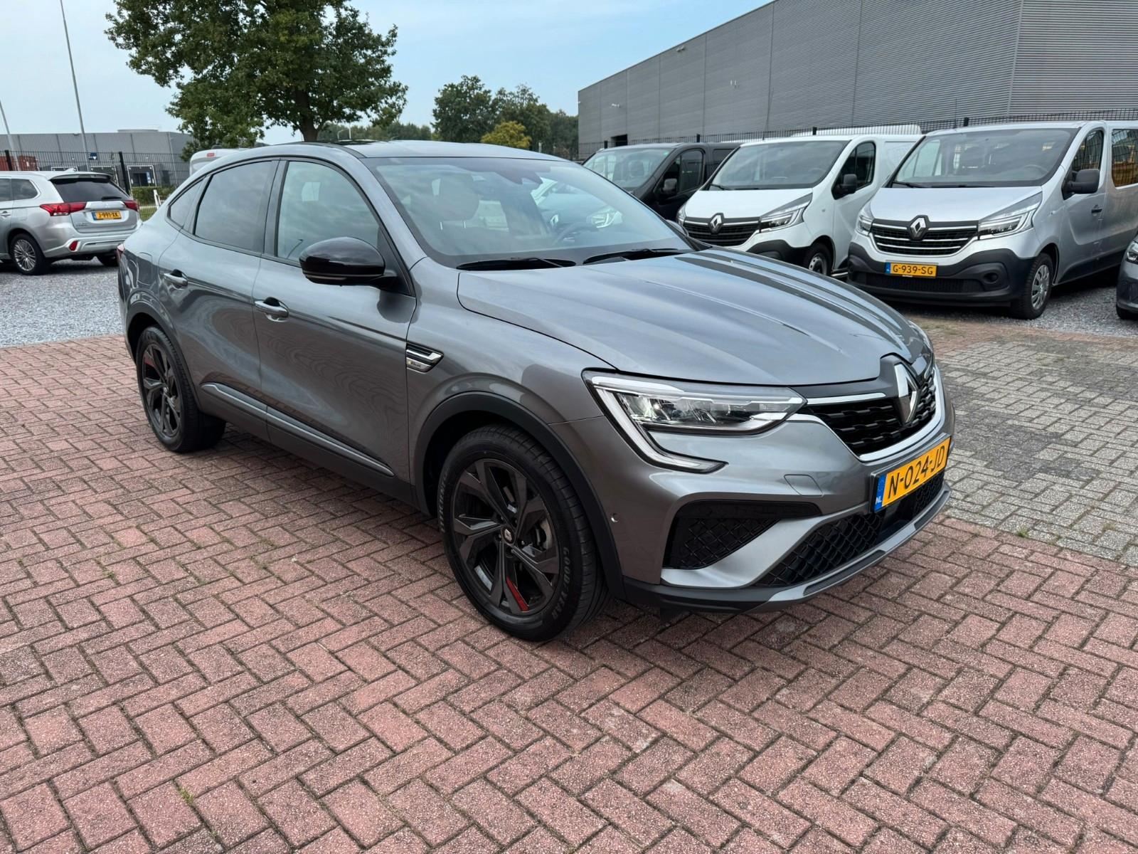 Renault Arkana R.S. Line 1.6 E-TECH Hybrid 145ps