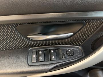 BMW 320 d xDrive *TÜV-NEU*SZHZ*PDC*LIMITER*NOTRUFSYS