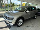 Volkswagen TiguanTiguan Highline BMT 4Motion DSG AHK VOLL! - Volkswagen Tiguan mit Diesel-Antrieb: Allradantrieb