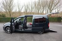 Volkswagen Caddy Maxi 2,0TDI*rollstuhlgerecht*Heckabsenkung