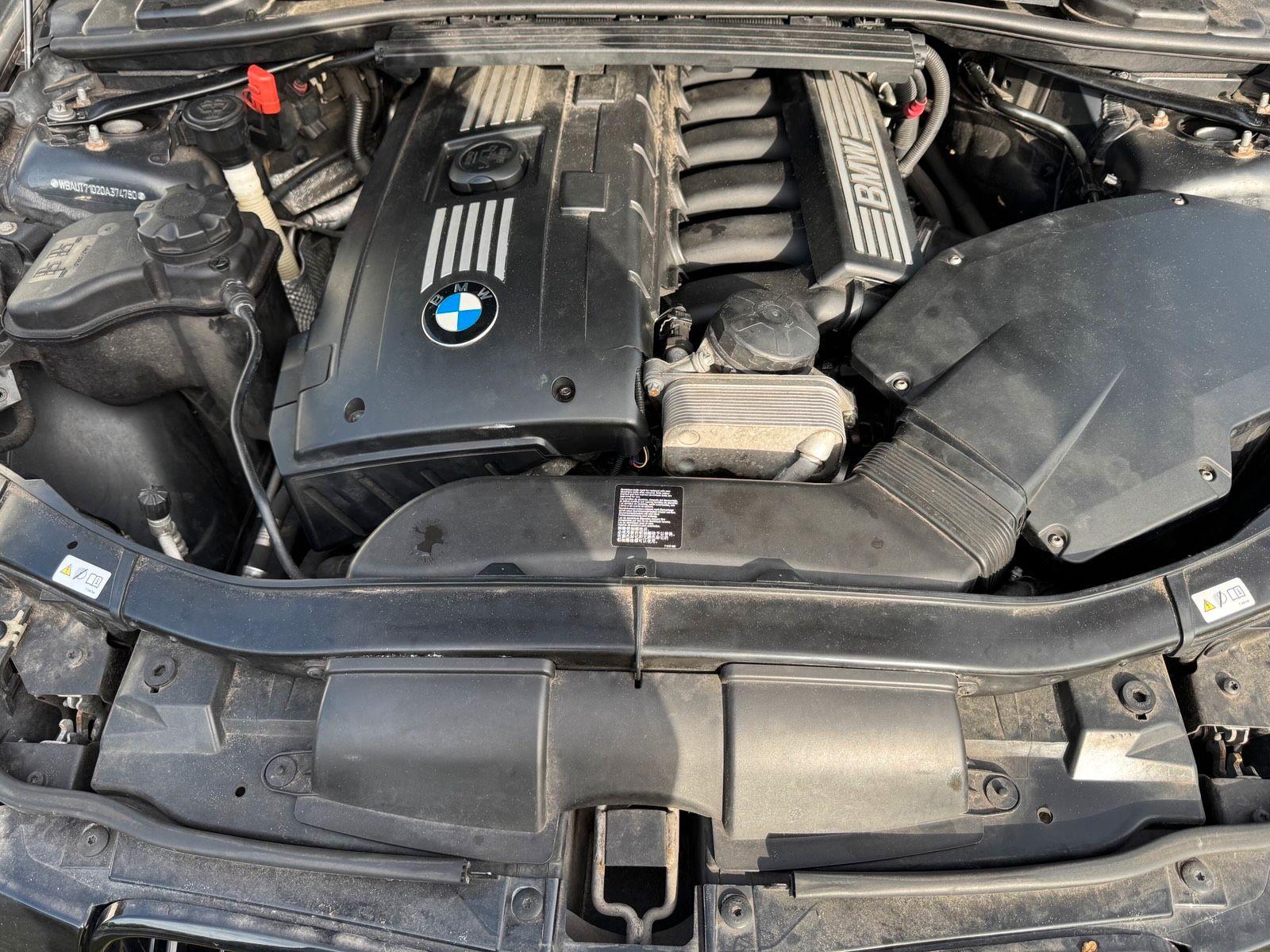 BMW 325 2011 — photo 13