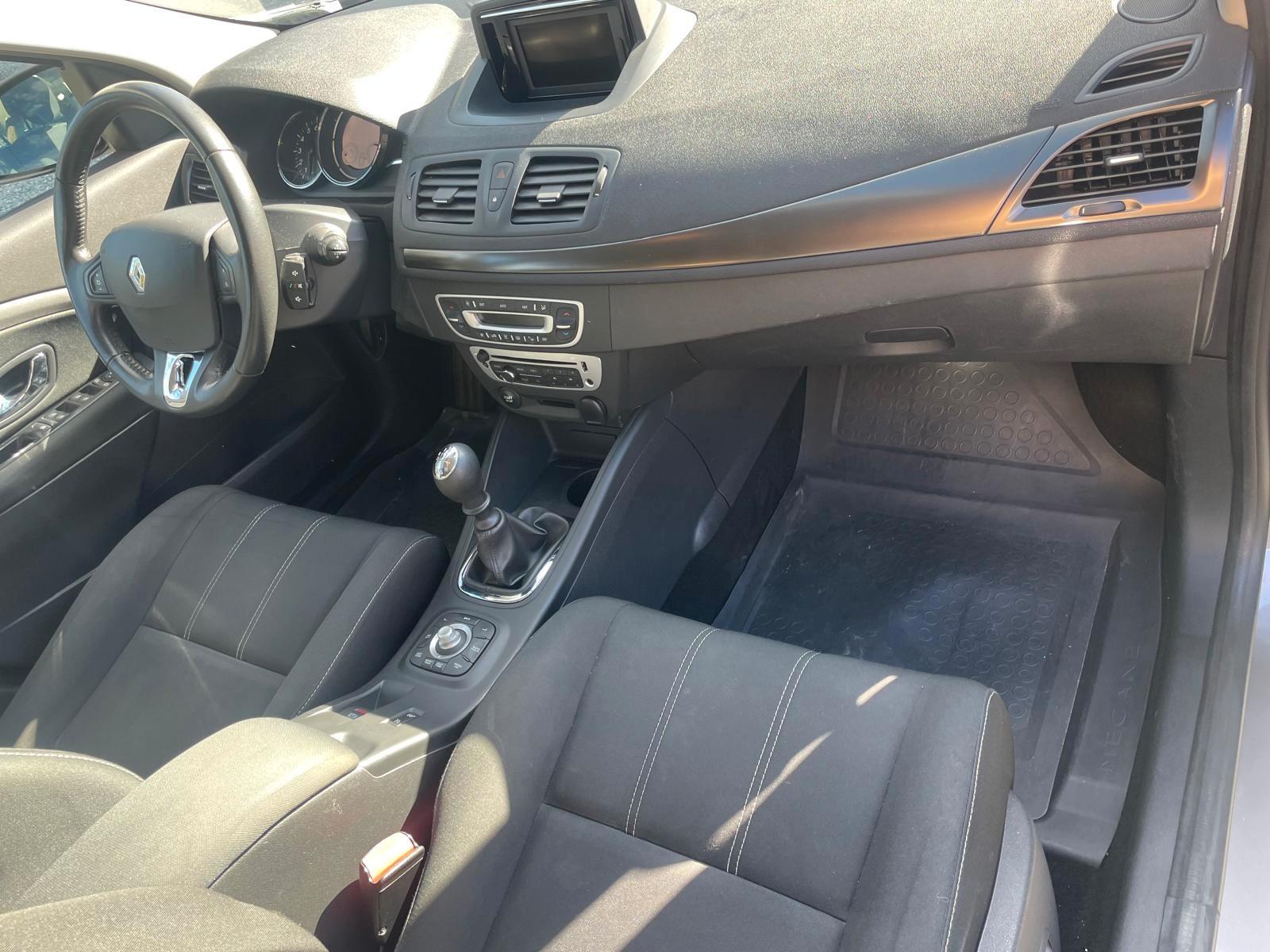 Renault Megane 2014 — photo 8