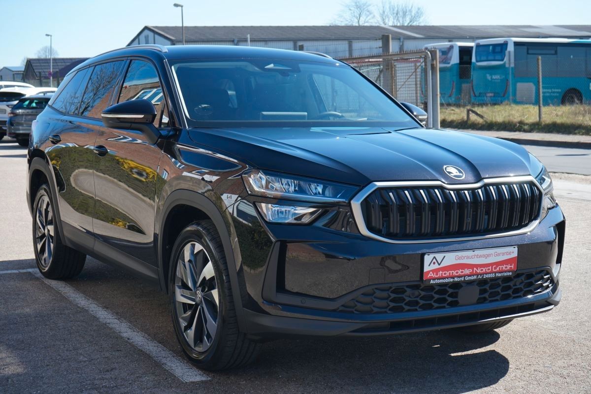 Fahrzeugabbildung SKODA Kodiaq 1.5 TSI*Sport*Head Up*Garantie*7 Sitzer