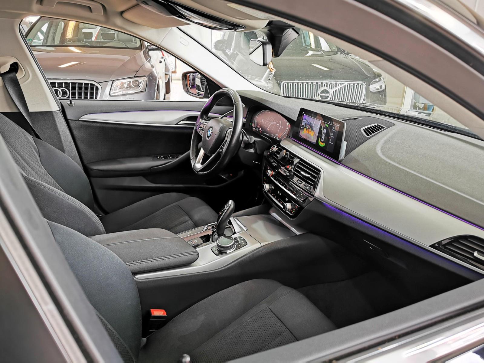 BMW 530i | LED | ACC | KAM [12M. GARANTIE]