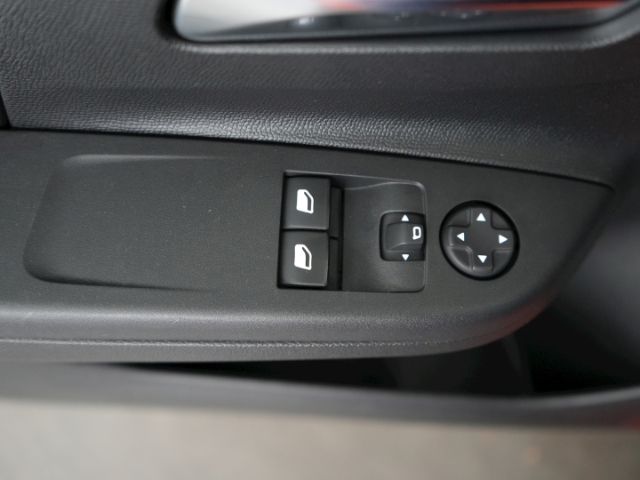 Corsa-e F EDITION 50kWh AT+PARKPILOT HI+KEYLESS+