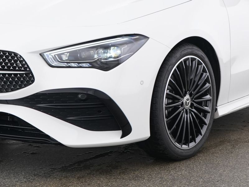 Fahrzeugabbildung Mercedes-Benz CLA 200 AMG*Pano*Distro*Burmester*Night*MultiBea