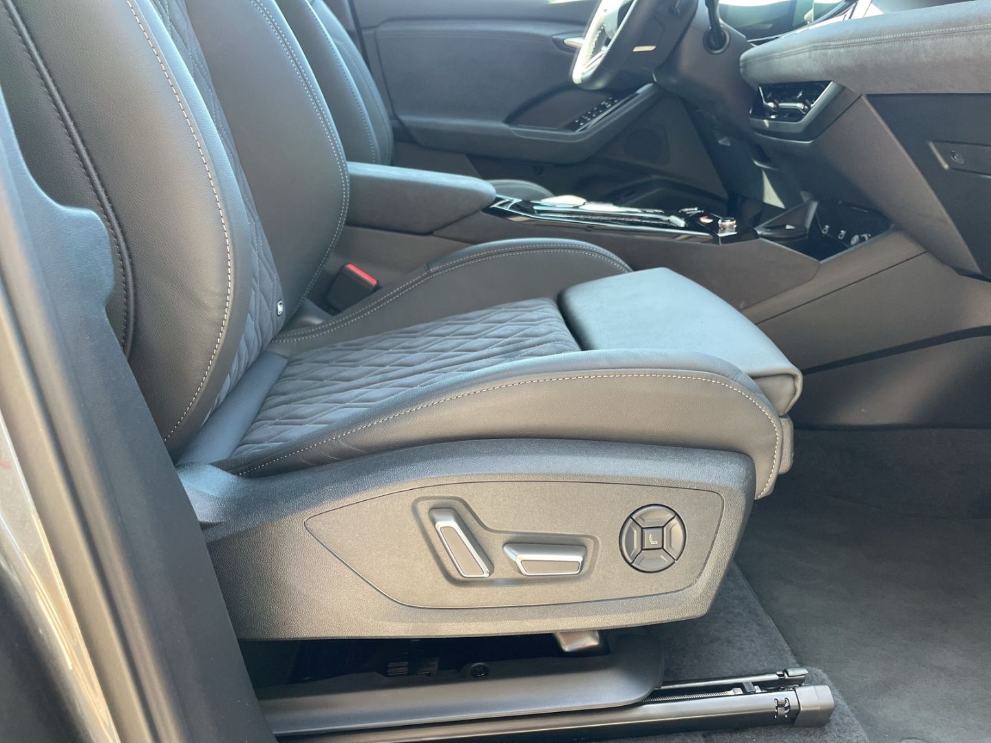 Audi Q6 e-tron - Bild 7