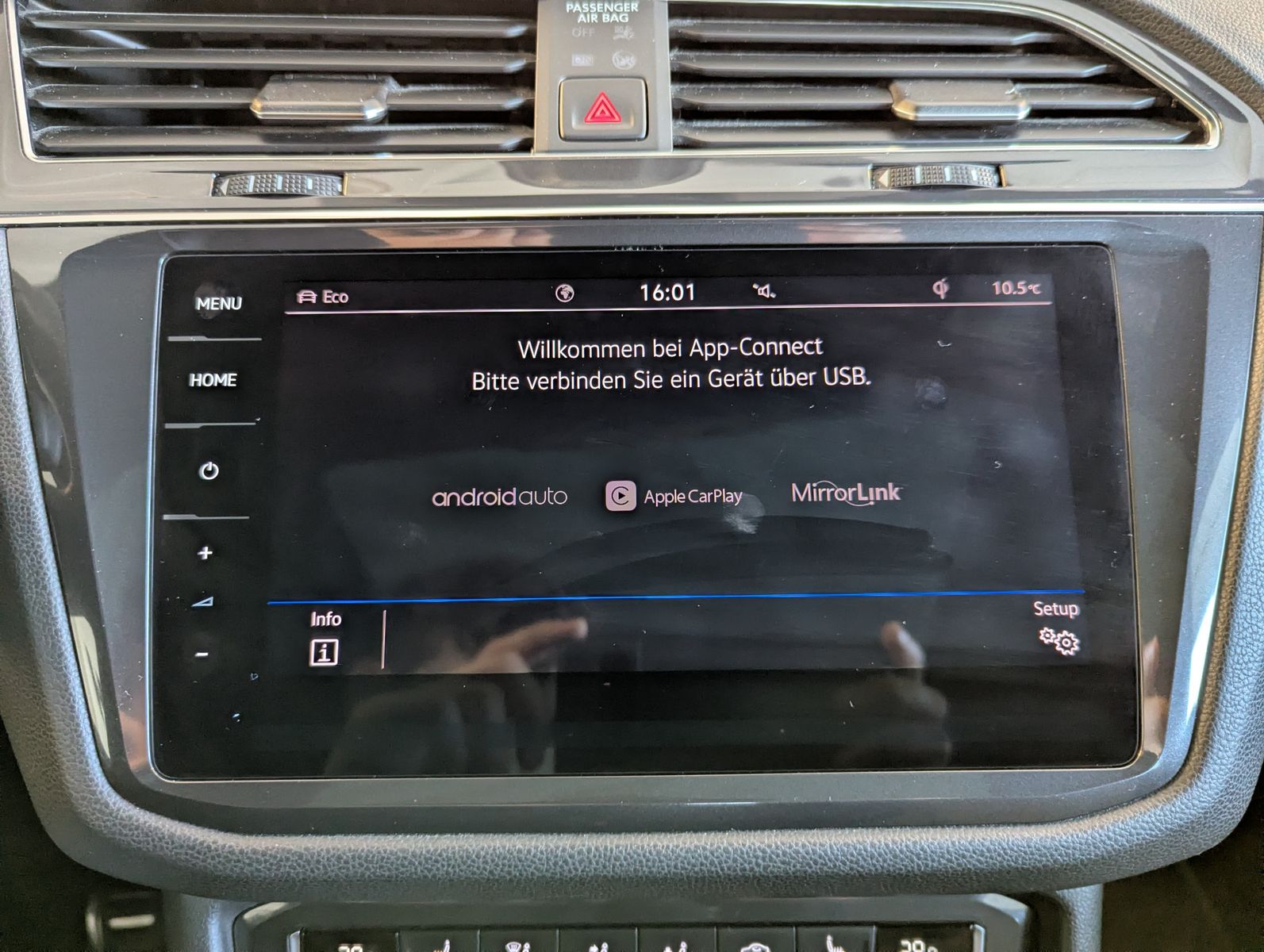 VW Tiguan Allspace 2.0 TDI DSG R-Line 4M Pano AHK - Image 34