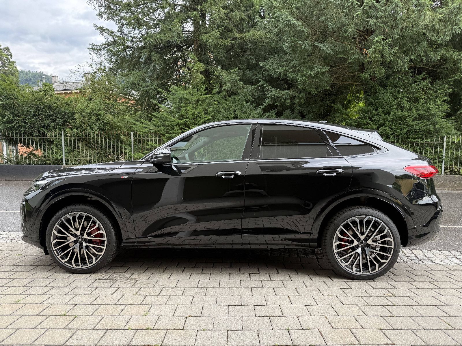 Audi Q5 Sportback 2.0 TDI qu /21"/Tech+/Pano/AHK