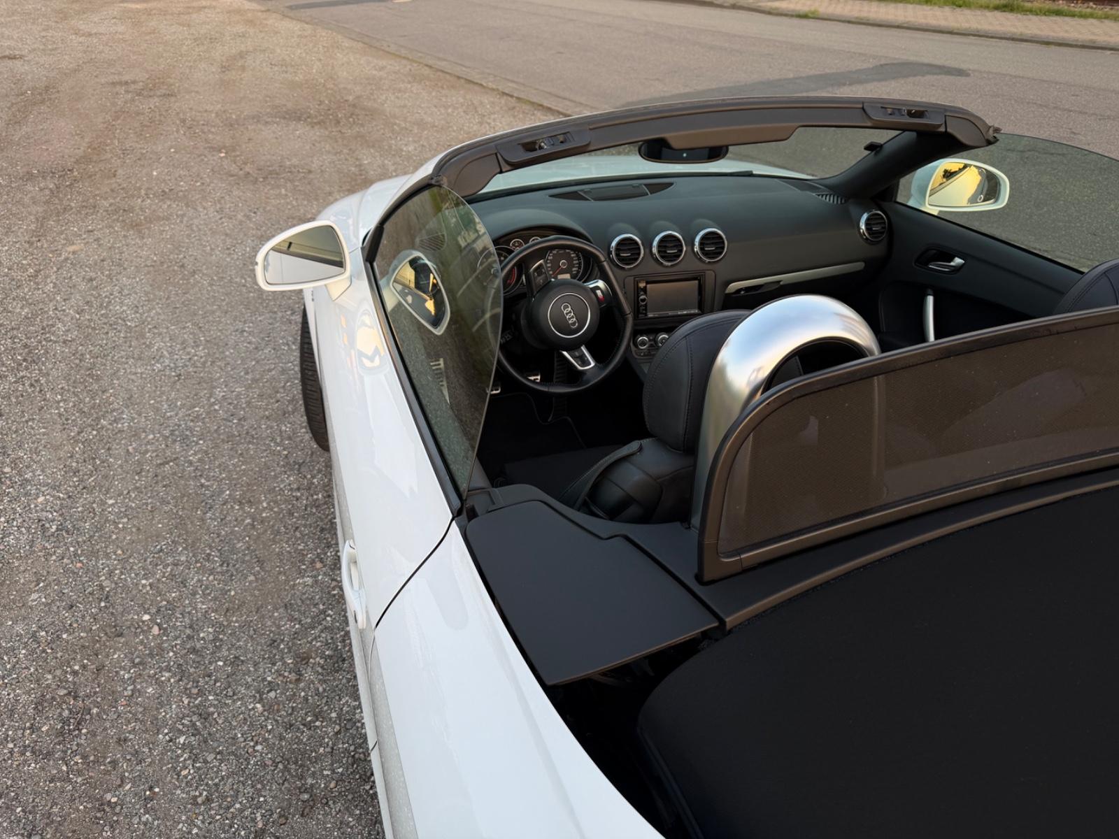 Audi TT Roadster 1.8 TFSI S-line
