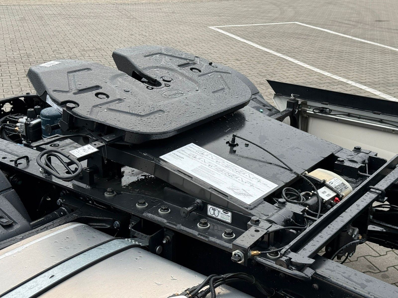 Fahrzeugabbildung MAN TGX 18.520 LL SU D30 Retarder PTO & Hubsattel*