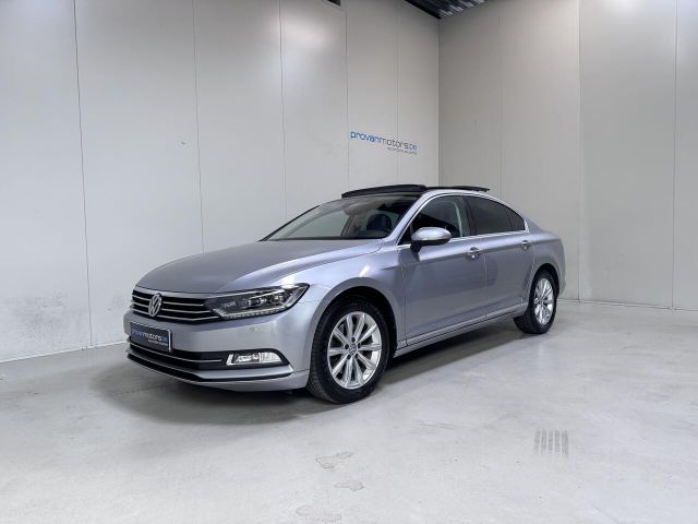 Volkswagen Passat 1.6 TDI Automaat - Pano - GPS - Topstaat!