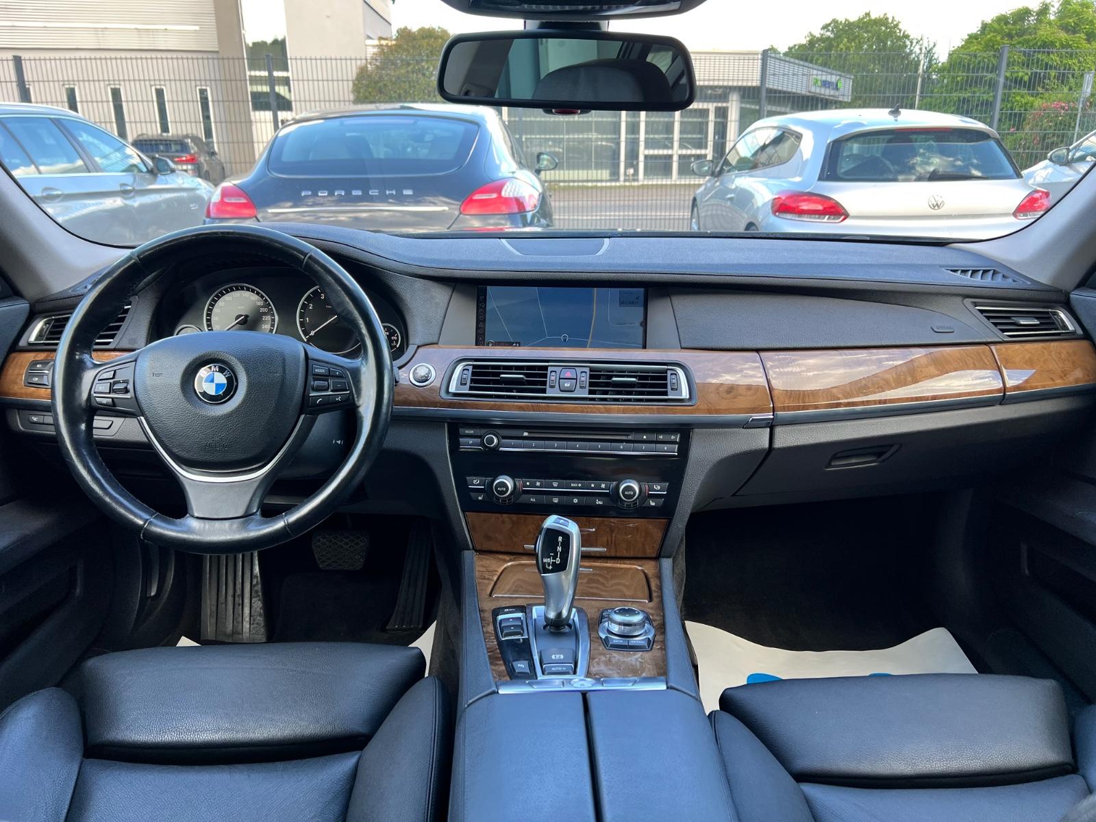 BMW  740I - 326 CV - BVA - HAYON ÉLECTRIQUE