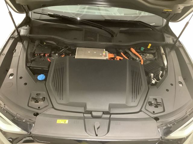 Q8 Sportback e-tron 55 quattro,Headup,Pano,Matri