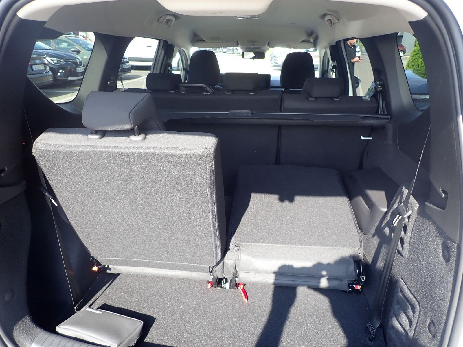Fahrzeugabbildung Dacia Jogger Expression TCe 110 7-Sitzer
