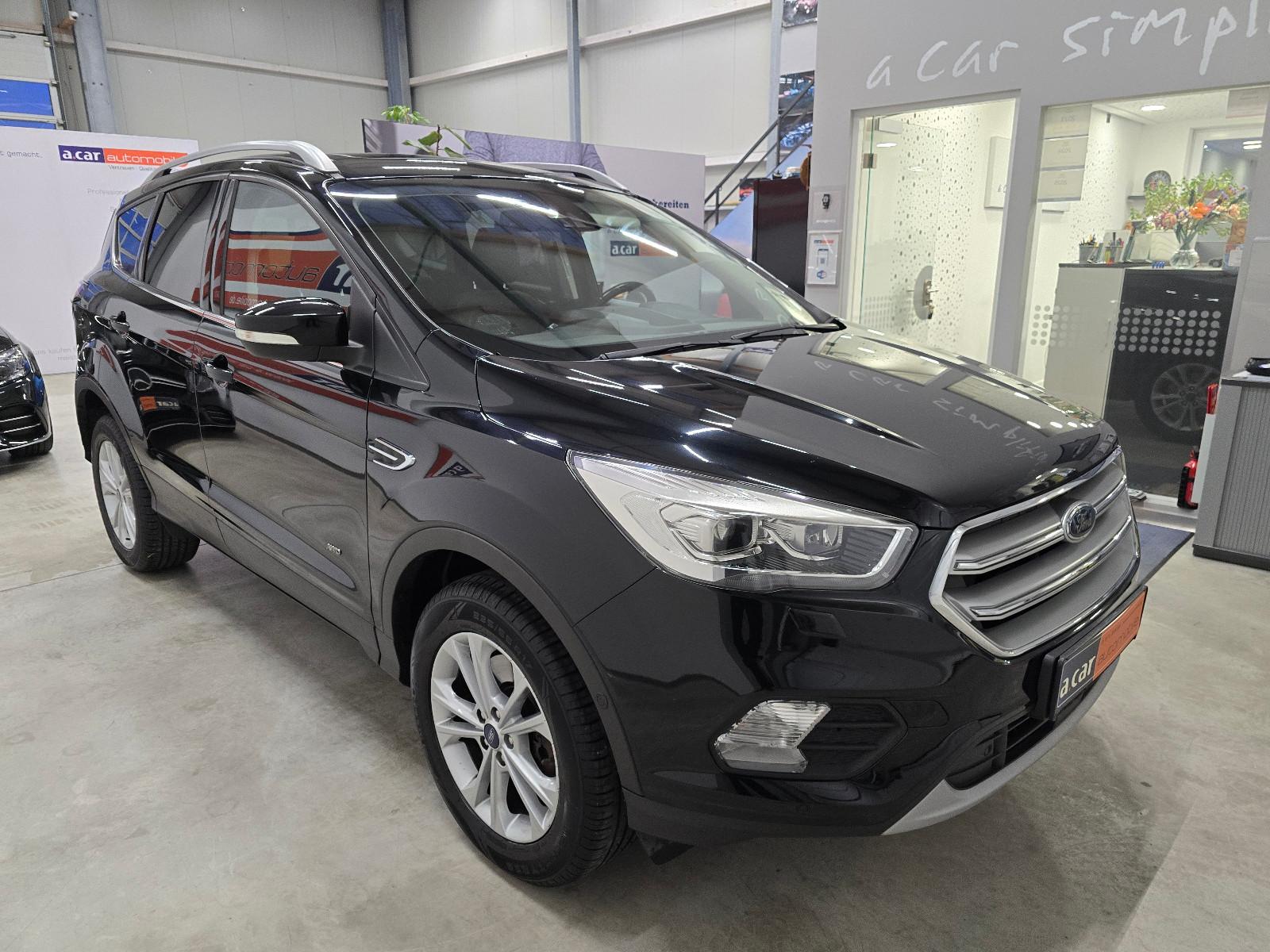 Ford Kuga Titanium|4X4|PANO|LEDER|1.Hand|ACC