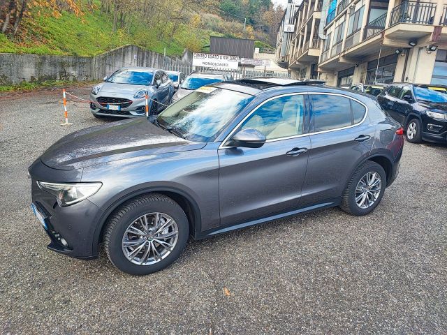 Alfa Romeo Stelvio 2.2 Turbodiesel 210 CV AT8 Q4