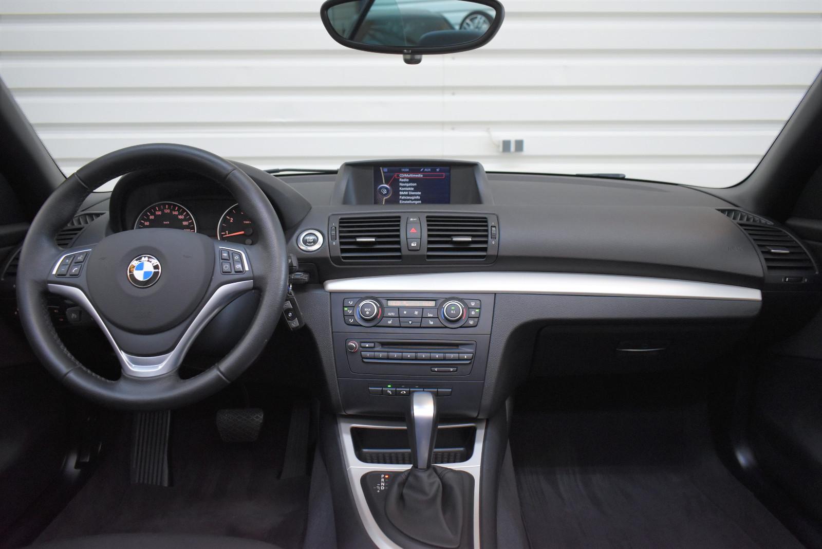 BMW 118i Cabrio+Navi+Automatik+PDC+Tempomat+SHZ