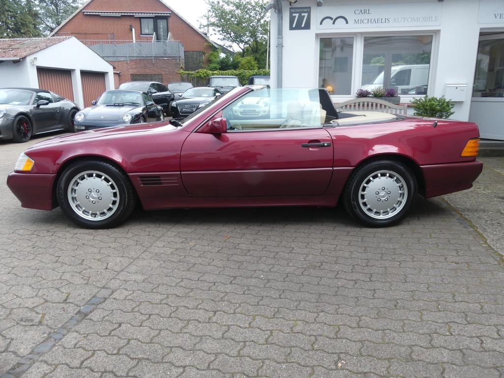 Mercedes-Benz SL 300