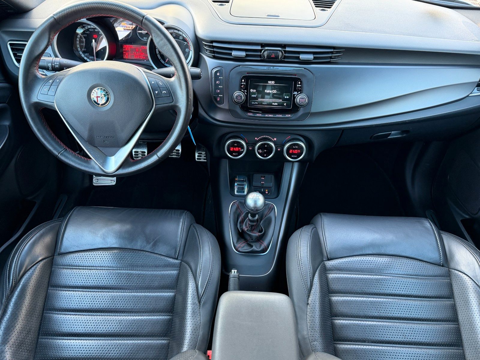 ALFA ROMEO Giulietta Giulietta Turismo LEDER/SHZ/PDC – Ansicht 16