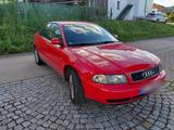 Audi A4 B5 Laserrot, Klima, AHK, Winterrei... - gebrauchte Audi A4 aus dem Jahr 1997