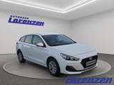 Hyundai i30 Select Kombi 1.4 Spurhalteass. Fernlichtass. - Hyundai i30: Select