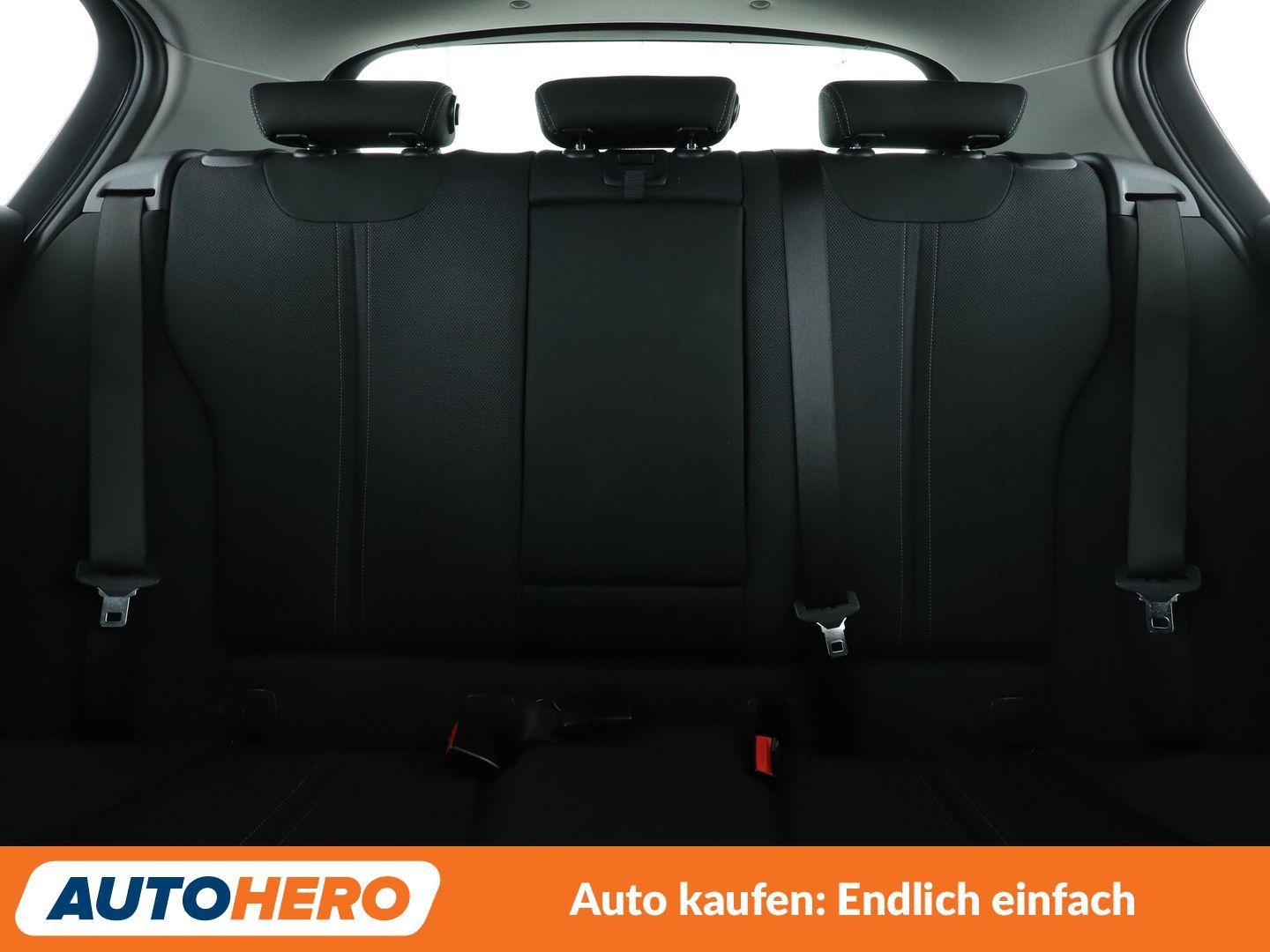 BMW 118i Sport Line Aut.*NAVI*LED*PDC*TEMPO*
