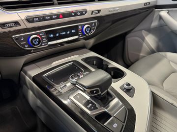 Audi Q7 - 9