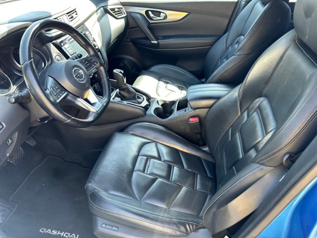 Fahrzeugabbildung Nissan Qashqai 1,7 dCi TEKNA+ 4x4 LEDER PANO NAVI SHZ L