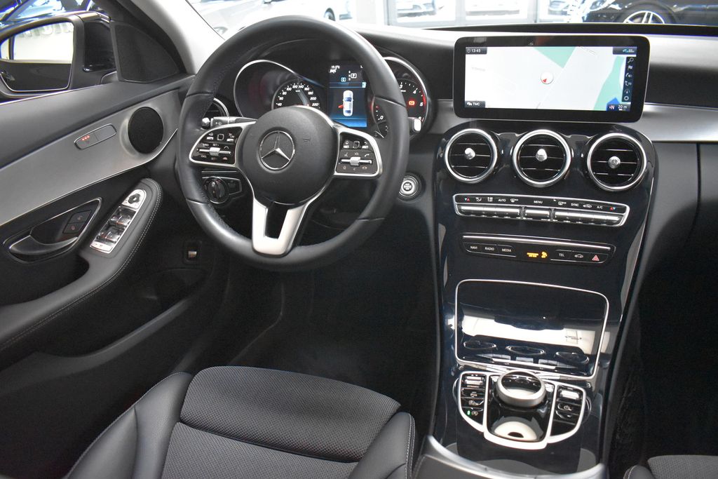 Mercedes-Benz C 300 d 4M 15 T/KM DISTR TOTW SPUR UNFALLFREI