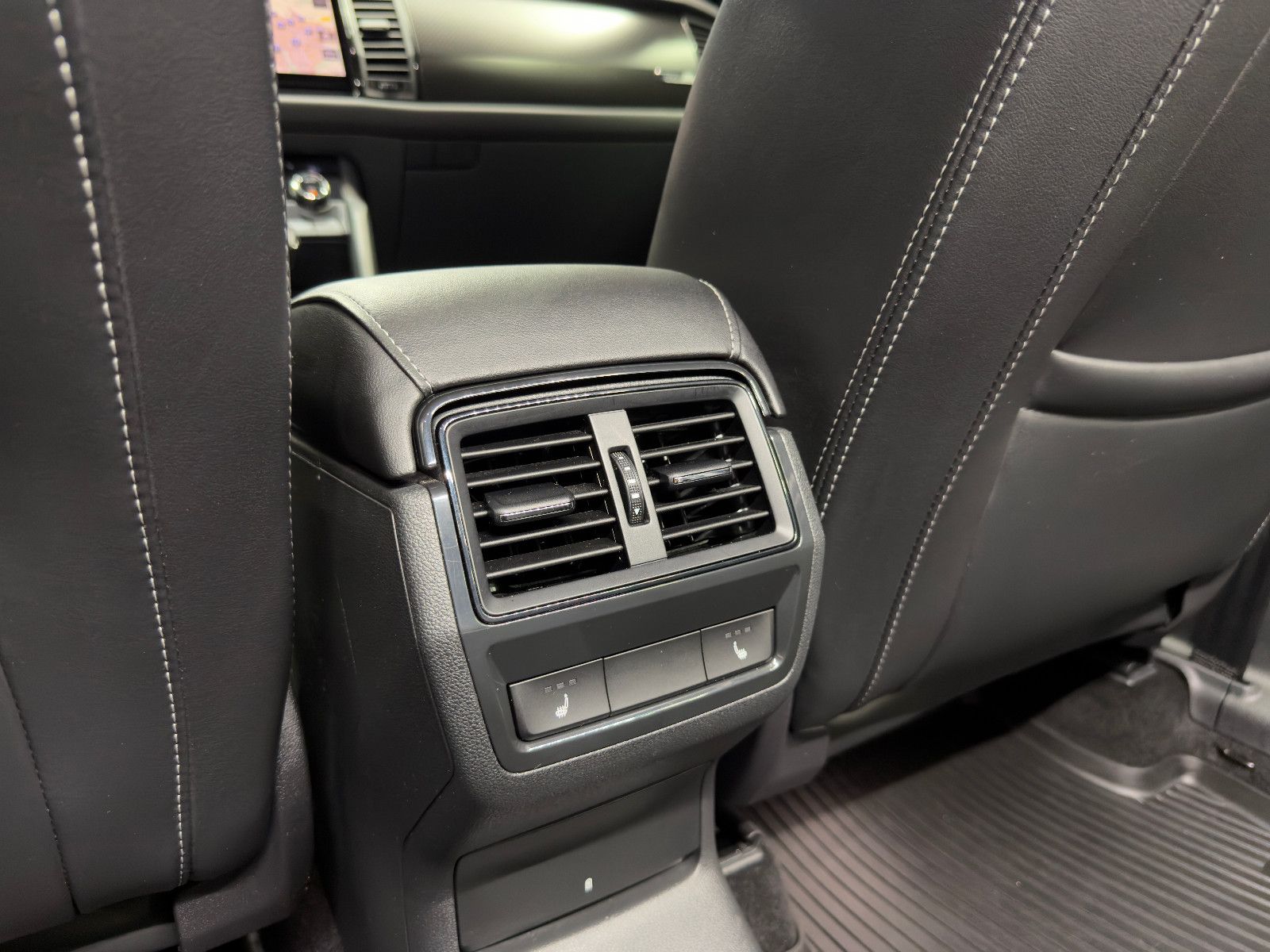 Fahrzeugabbildung SKODA Kodiaq Sportline 4x4|CANTON|360°|AHK