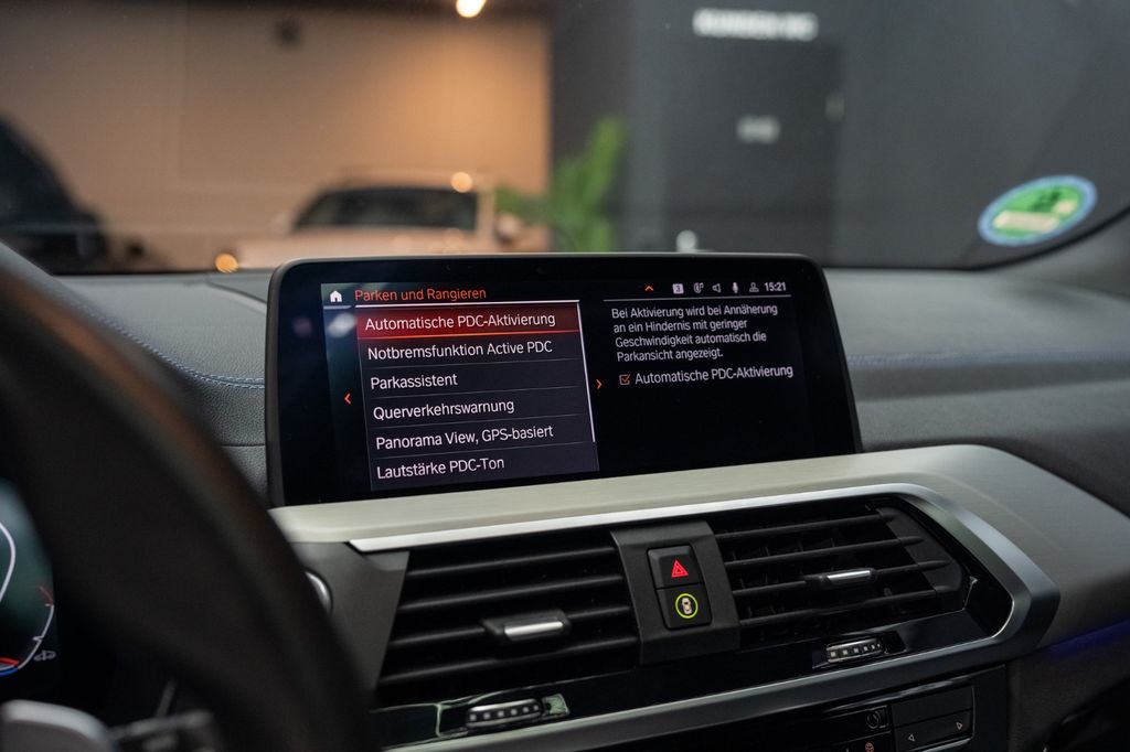 BMW X3 M40i*AHK*HU*PANO*H&K*360*LED BMW X3 M40i*AHK*HU*PANO*H&K*360*LED
