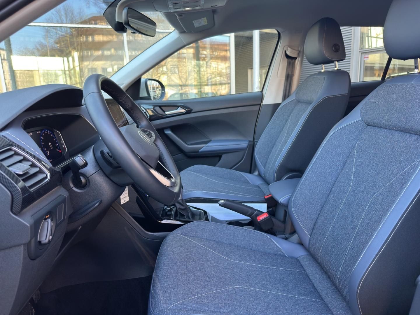 Fahrzeugabbildung Volkswagen T-Cross Style 1.5 l TSI,DSG,IQ-Light,SH,Navi,Cli