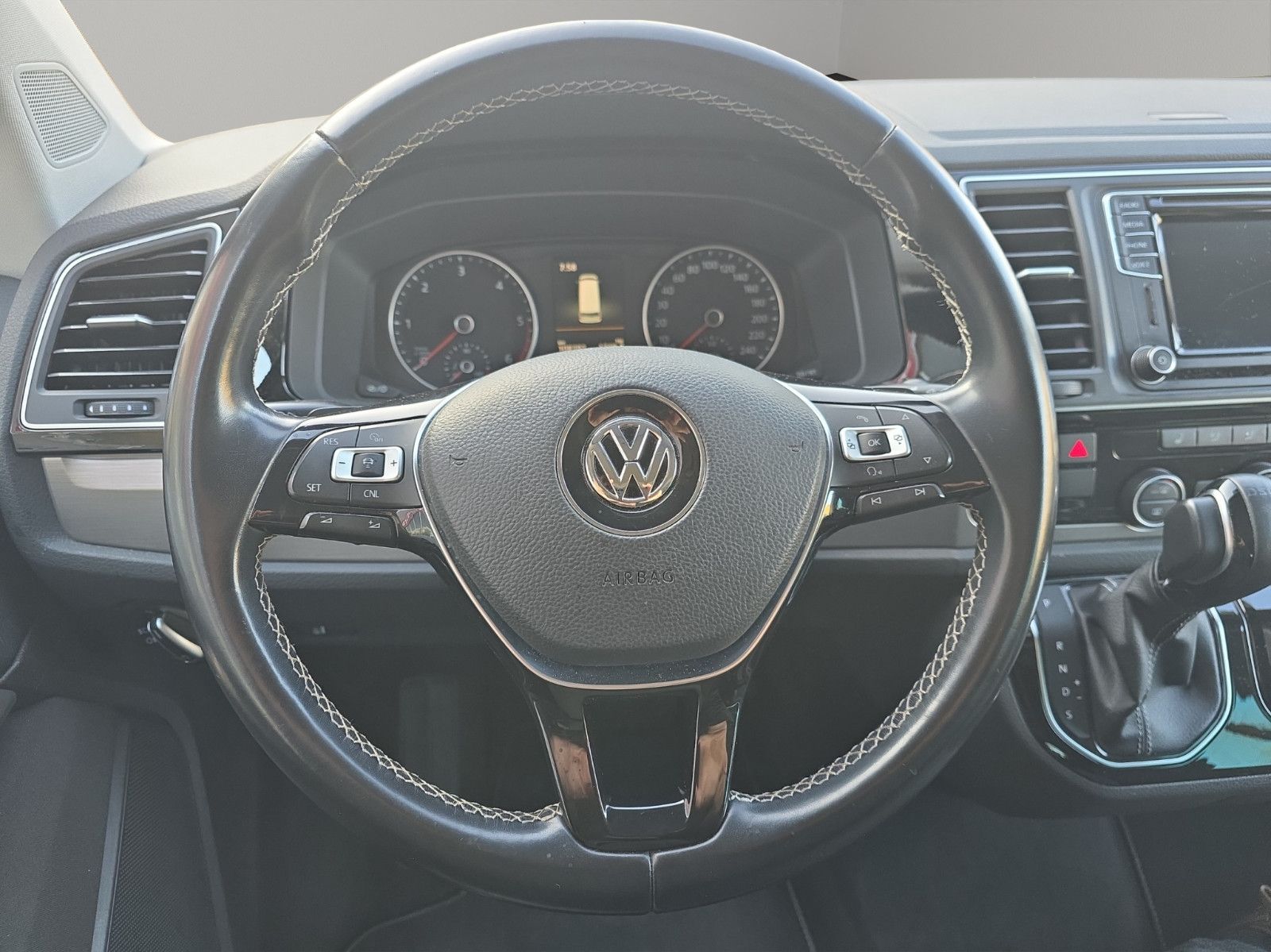 Fahrzeugabbildung Volkswagen T6 Multivan Generation Six 4Motion VOLL