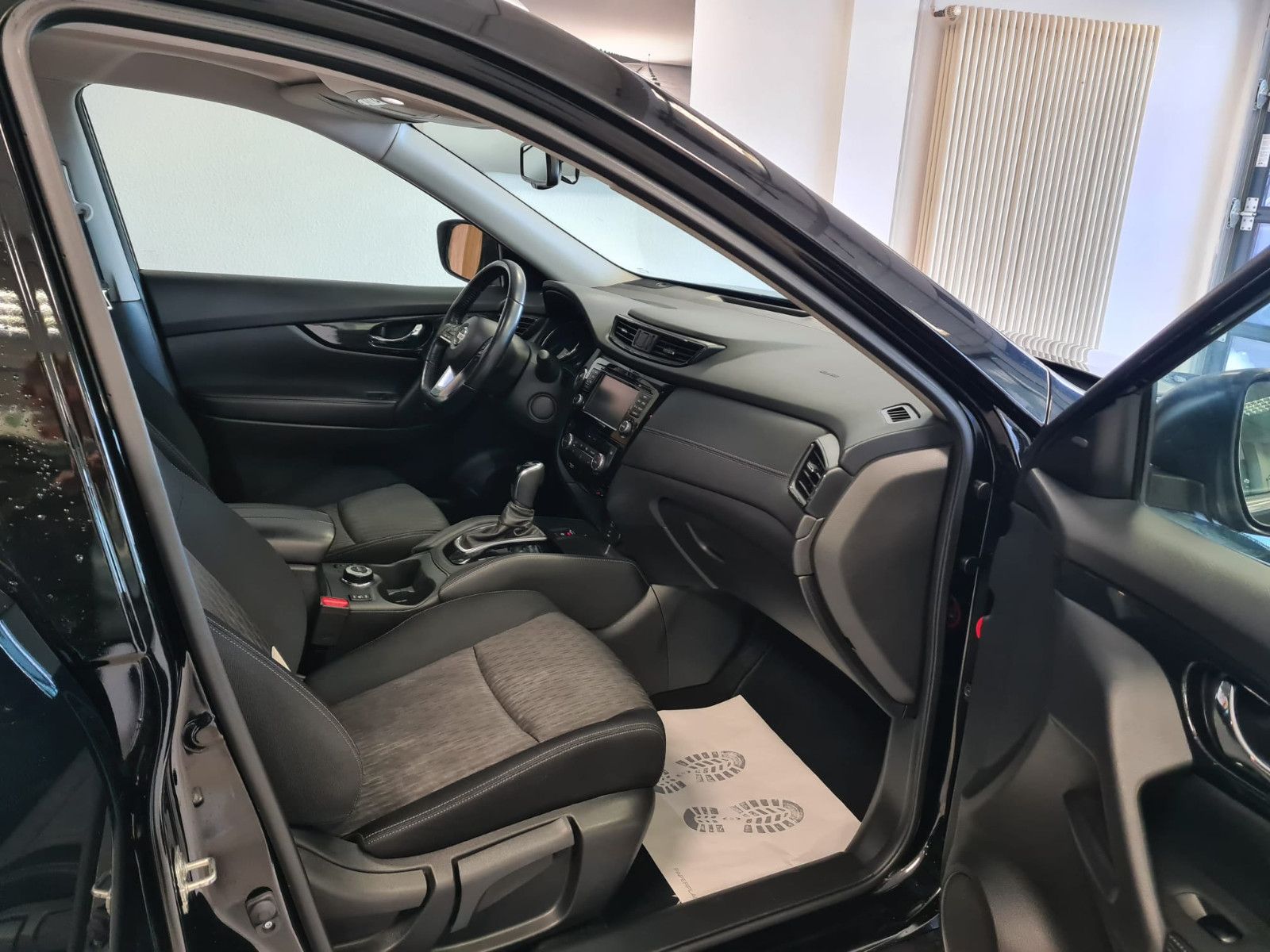 Fahrzeugabbildung Nissan X-Trail N-Connecta 4x4 / KAMERA