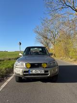 Toyota RAV 4 - - - Toyota RAV 4 aus 1999