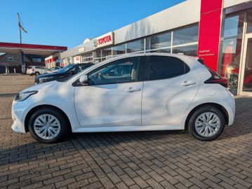 Toyota Yaris - 2