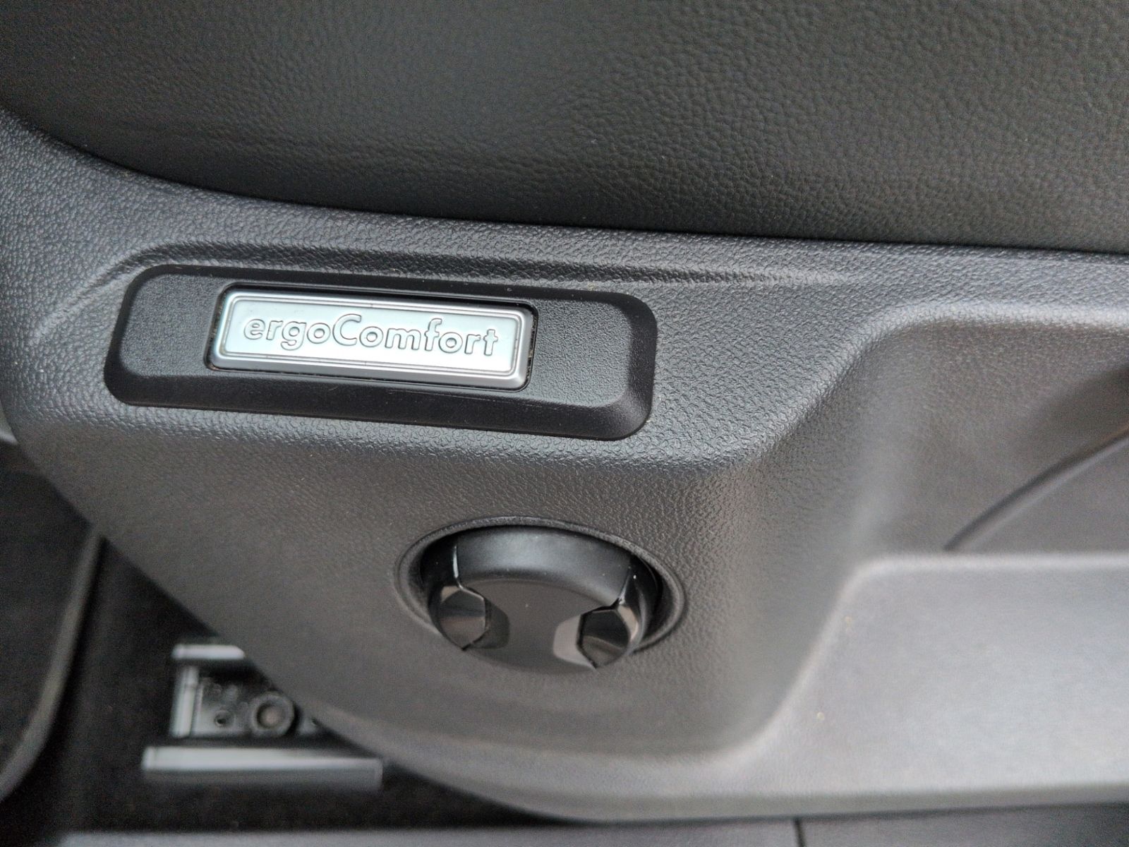 Caddy 2.0 TDI 4MOTION Style LED+Navi+ACC