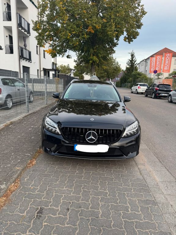 Image of Mercedes-Benz C 220