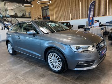 Audi A3 ambiente *BI-XENON*NAVI*TEMPOMAT*SZHZ*KLIMA*