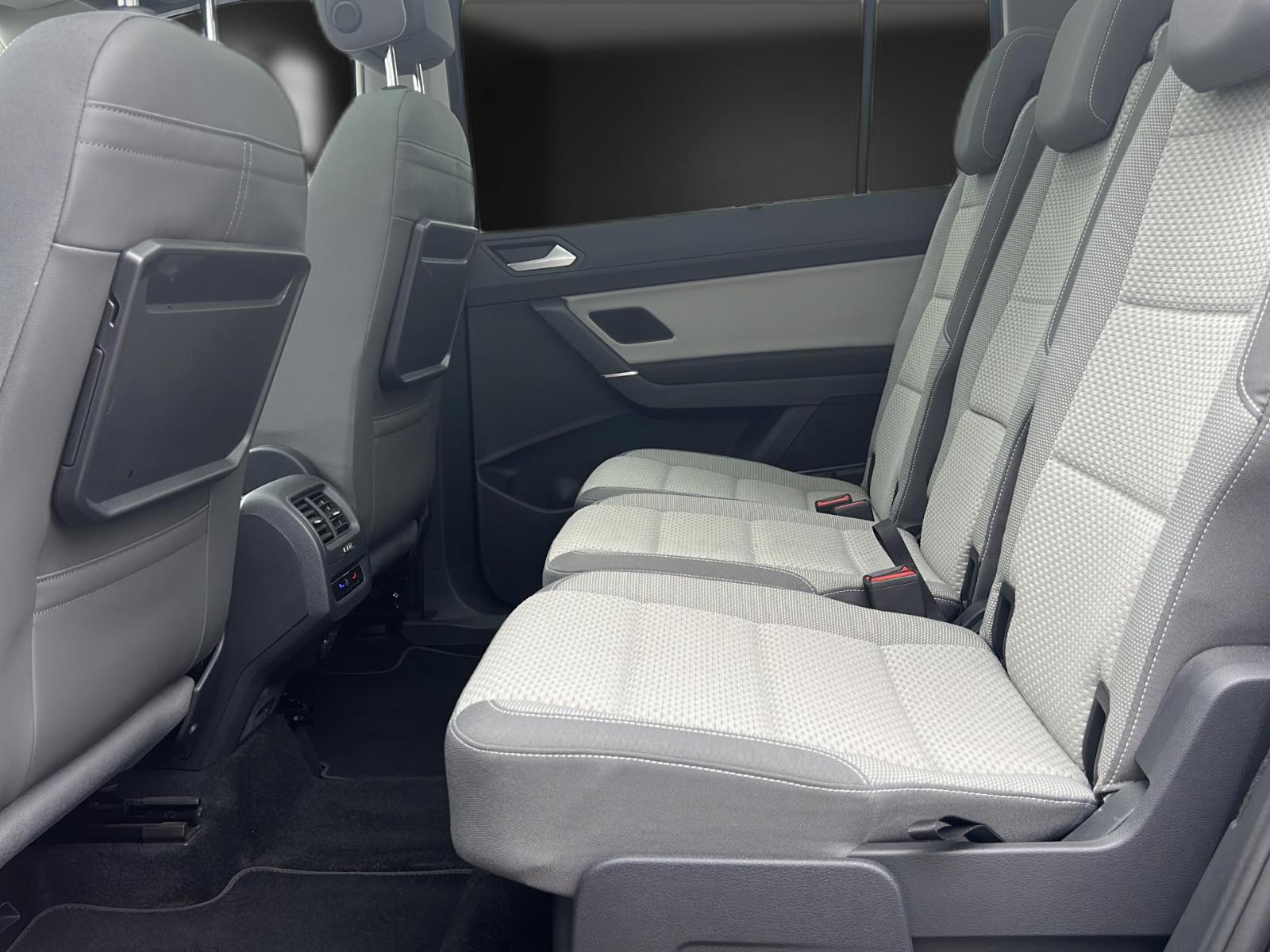 Volkswagen Touran Comf 7Sitz*AHK*STHZG*Kamera*Pano*EasyOpe, миниатюра 19